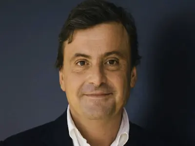 Carlo Calenda raccomanda Spot Renova +50